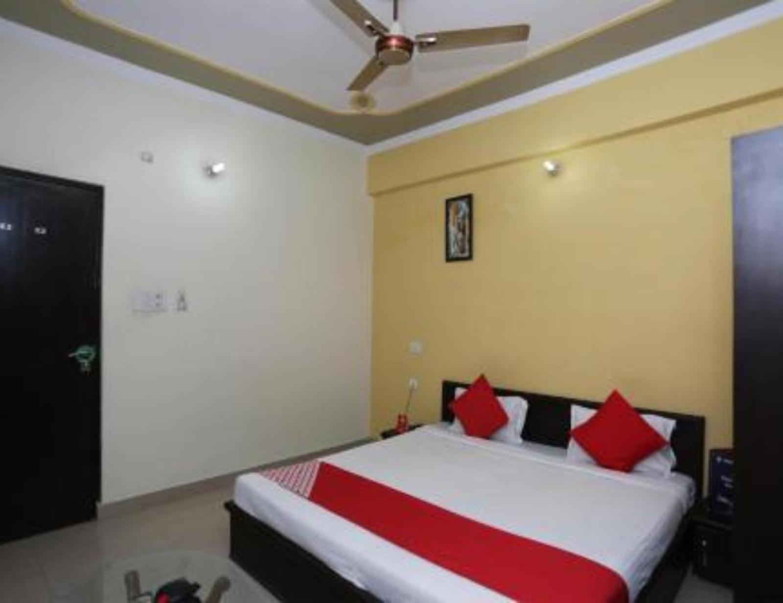 Hotel S K Palace Lucknow , Best Hotel In Lucknow , Hotel In Transport Nagar Lucknow ,Budget Hotels In Lucknow Exterior foto